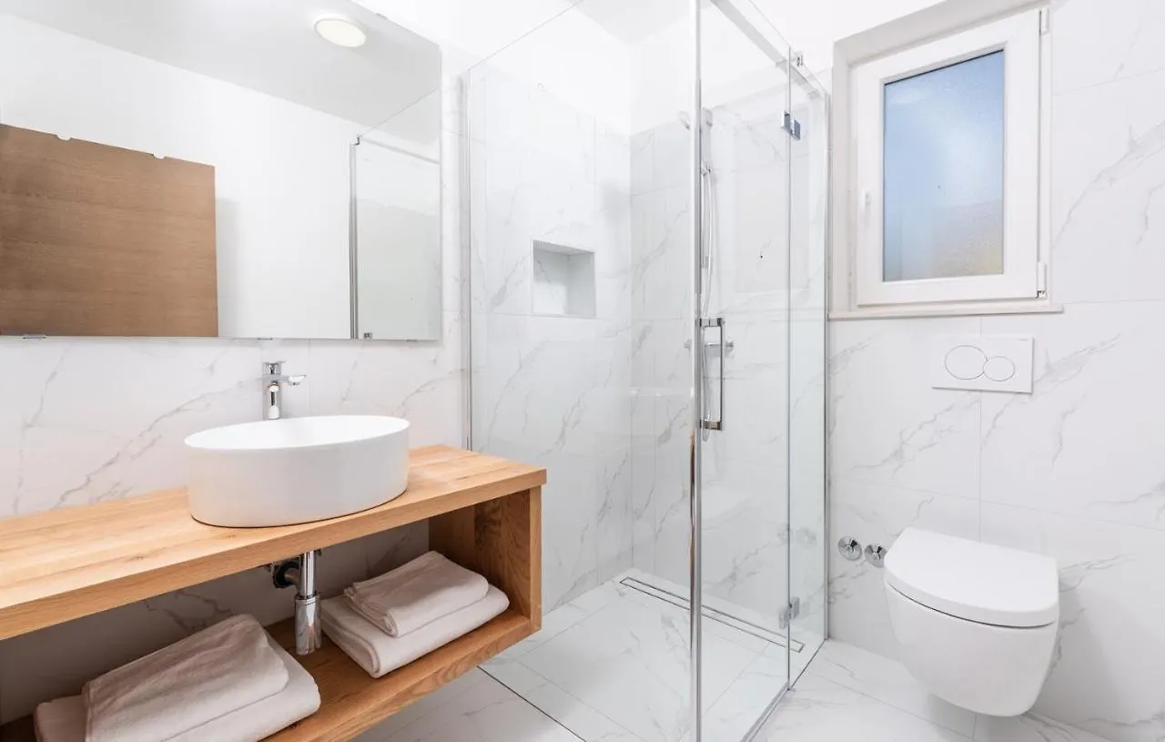 Villa Nia With Private Pool Umag